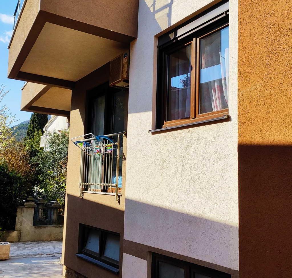 Apartment Adrialux Budva Pokoj fotografie